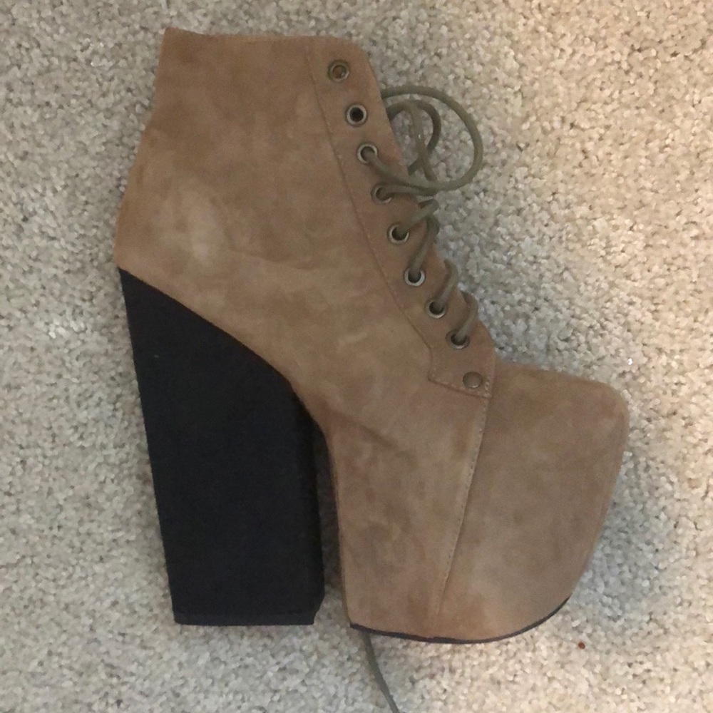 Size 8 Jeffrey Campbell Frida taupe suede